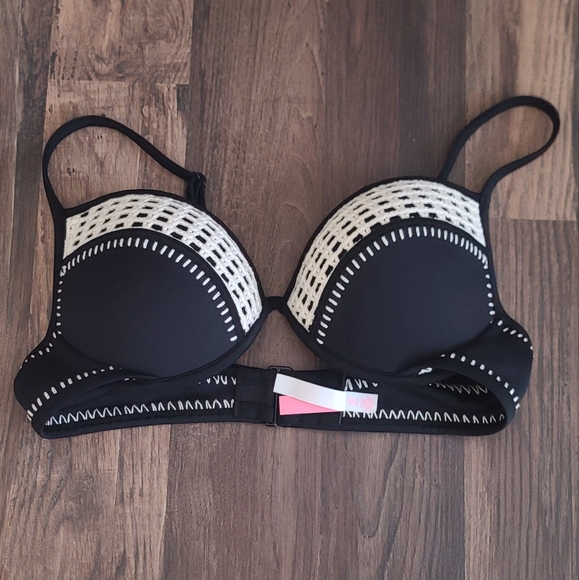 Victoria's Secret New Black Bikini Swim Top With Crochet Accents, 36C - Picture 4 of 5